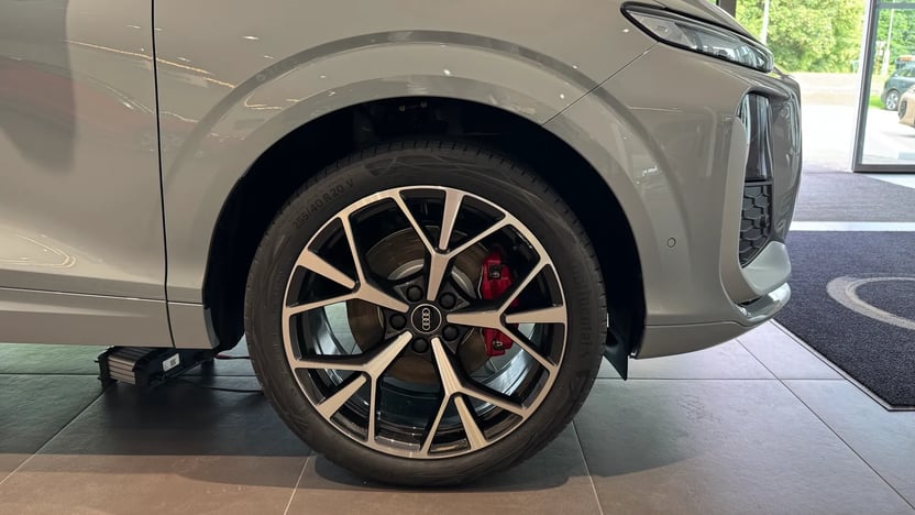 Obrázok Q3 SUV TFSI quattro 195kW