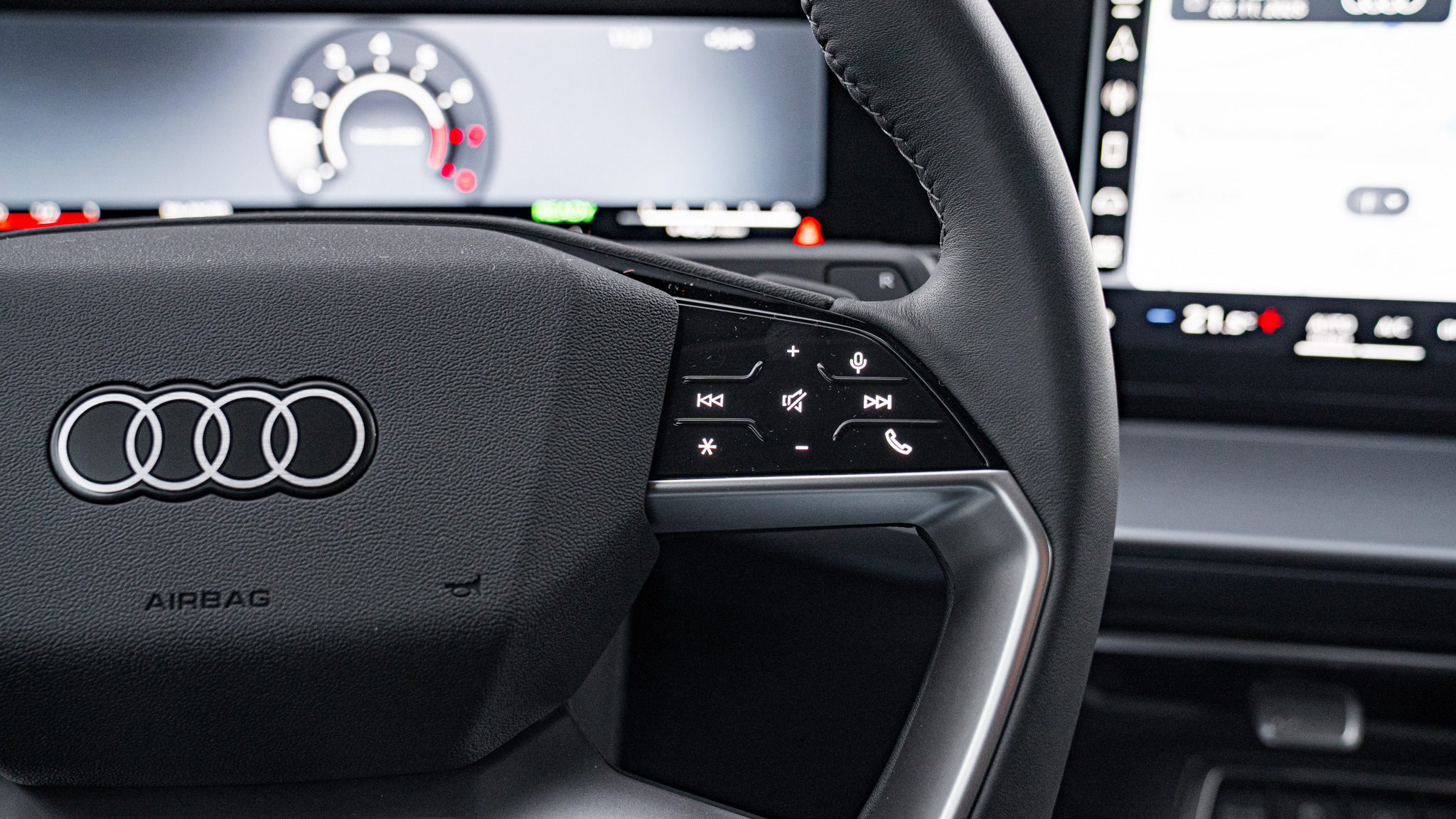 Obrázok Q3 SUV TFSI 110kW