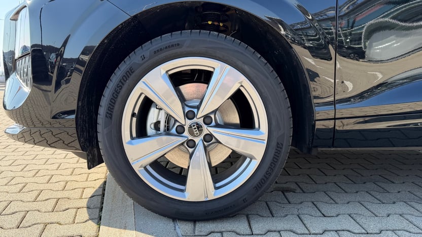 Obrázok Q3 SUV TFSI quattro 150kW