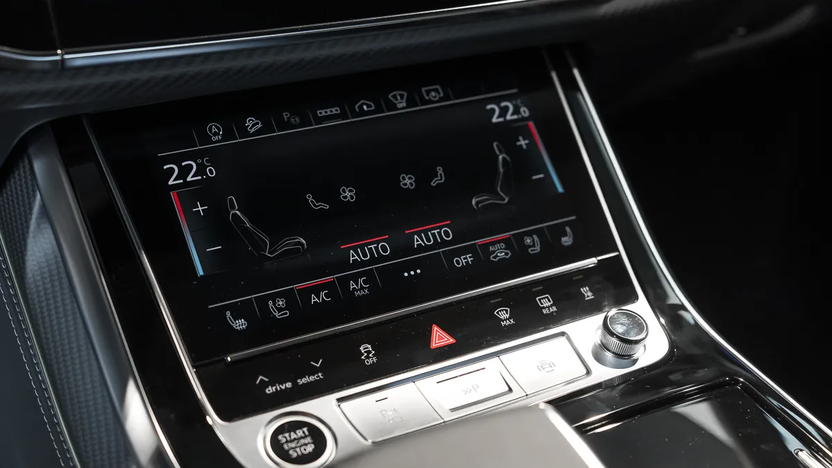 Obrázok Q7 SUV S line TDI quattro 210kW