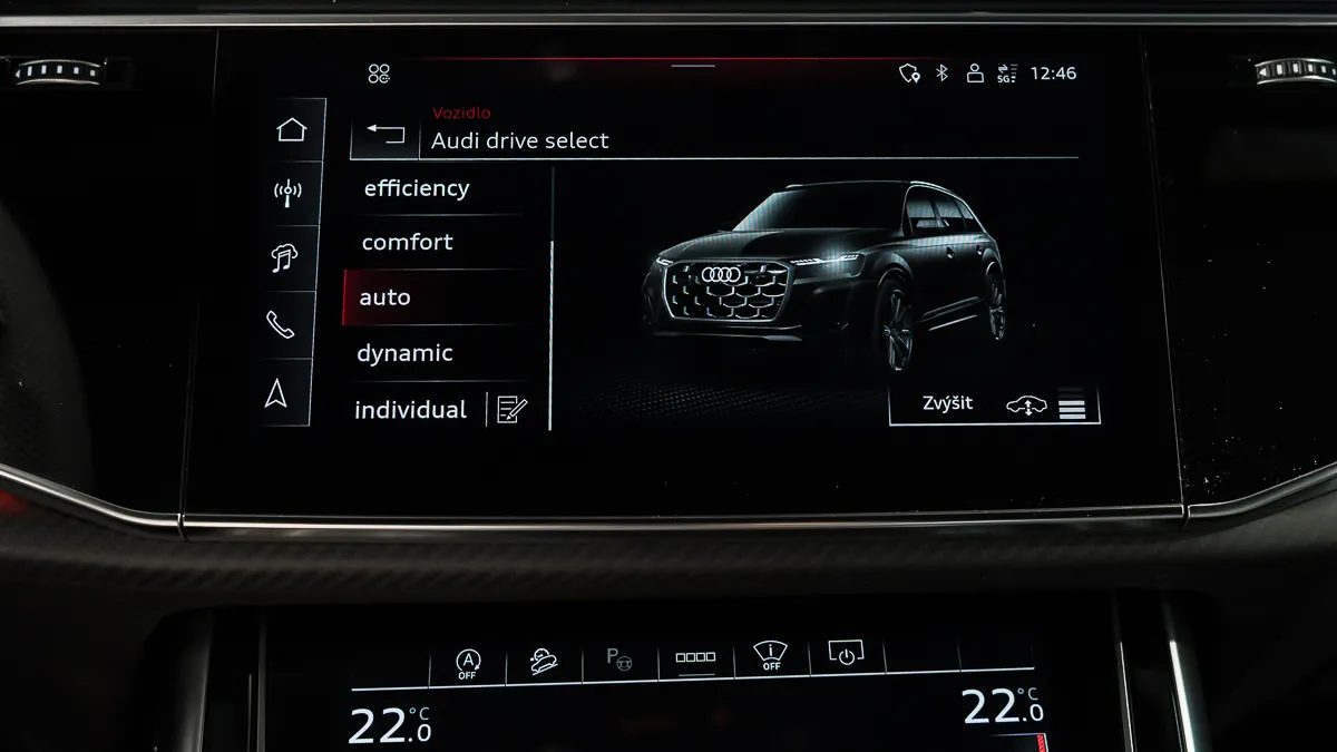 Obrázok Q7 SUV S line TDI quattro 210kW