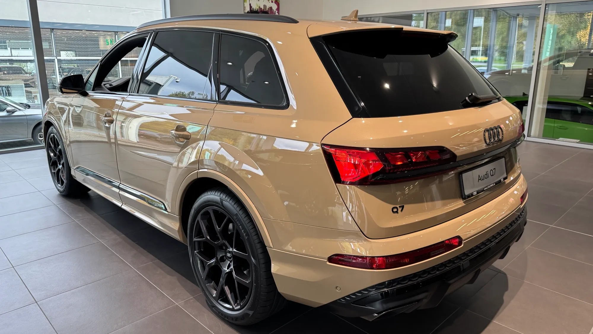 Obrázok Q7 SUV S line TDI quattro 210kW
