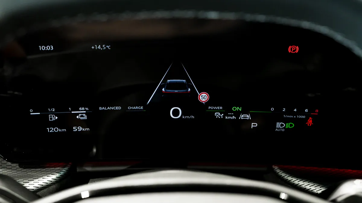 Obrázok Q5 SUV e-hybrid quattro 220kW STR