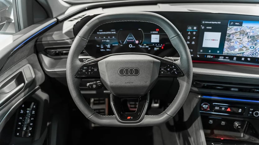 Obrázok Q5 SUV e-hybrid quattro 220kW STR