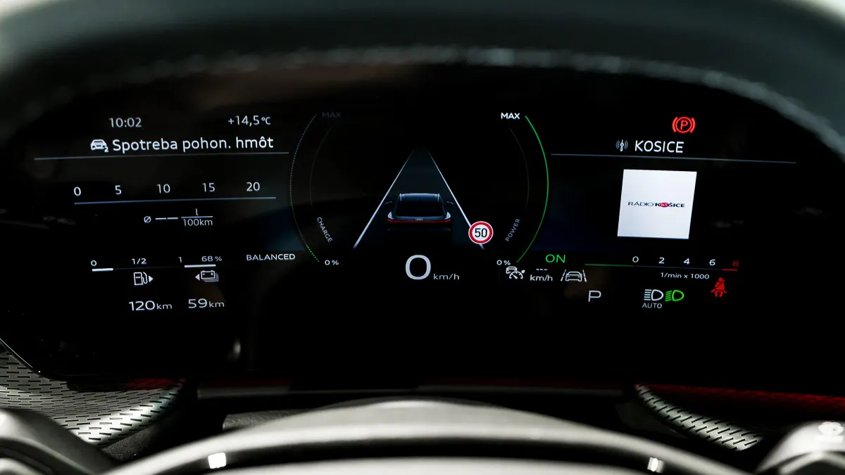 Obrázok Q5 SUV e-hybrid quattro 220kW STR