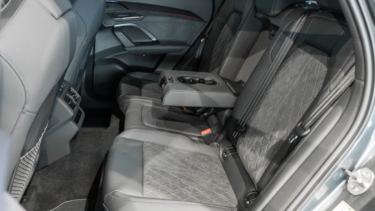 Obrázok Q5 SUV e-hybrid quattro 220kW STR