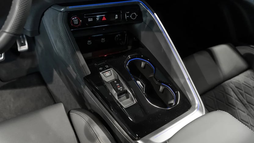 Obrázok Q5 SUV e-hybrid quattro 220kW STR