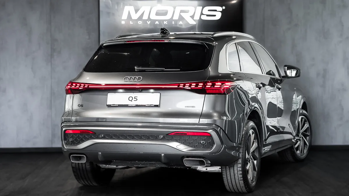 Obrázok Q5 SUV e-hybrid quattro 220kW STR