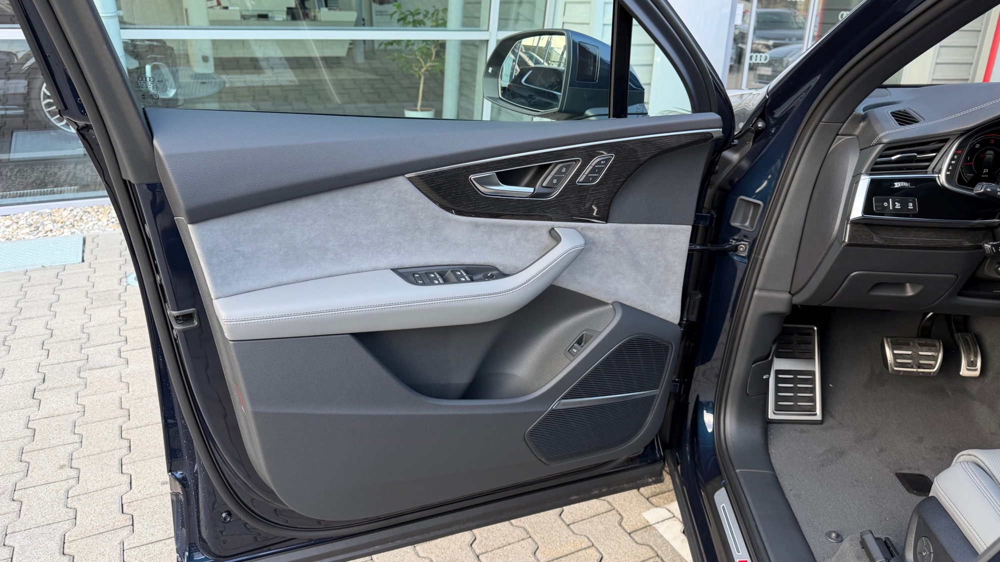 Obrázok Q7 SUV S line TDI quattro 210kW