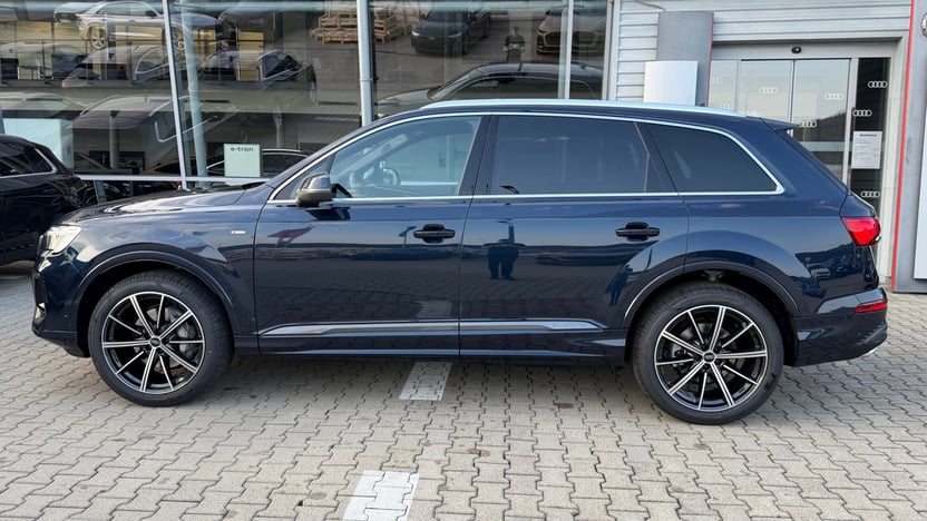 Obrázok Q7 SUV S line TDI quattro 210kW