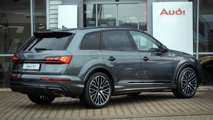 Obrázok Q7 SUV S line TFSI quattro 250kW