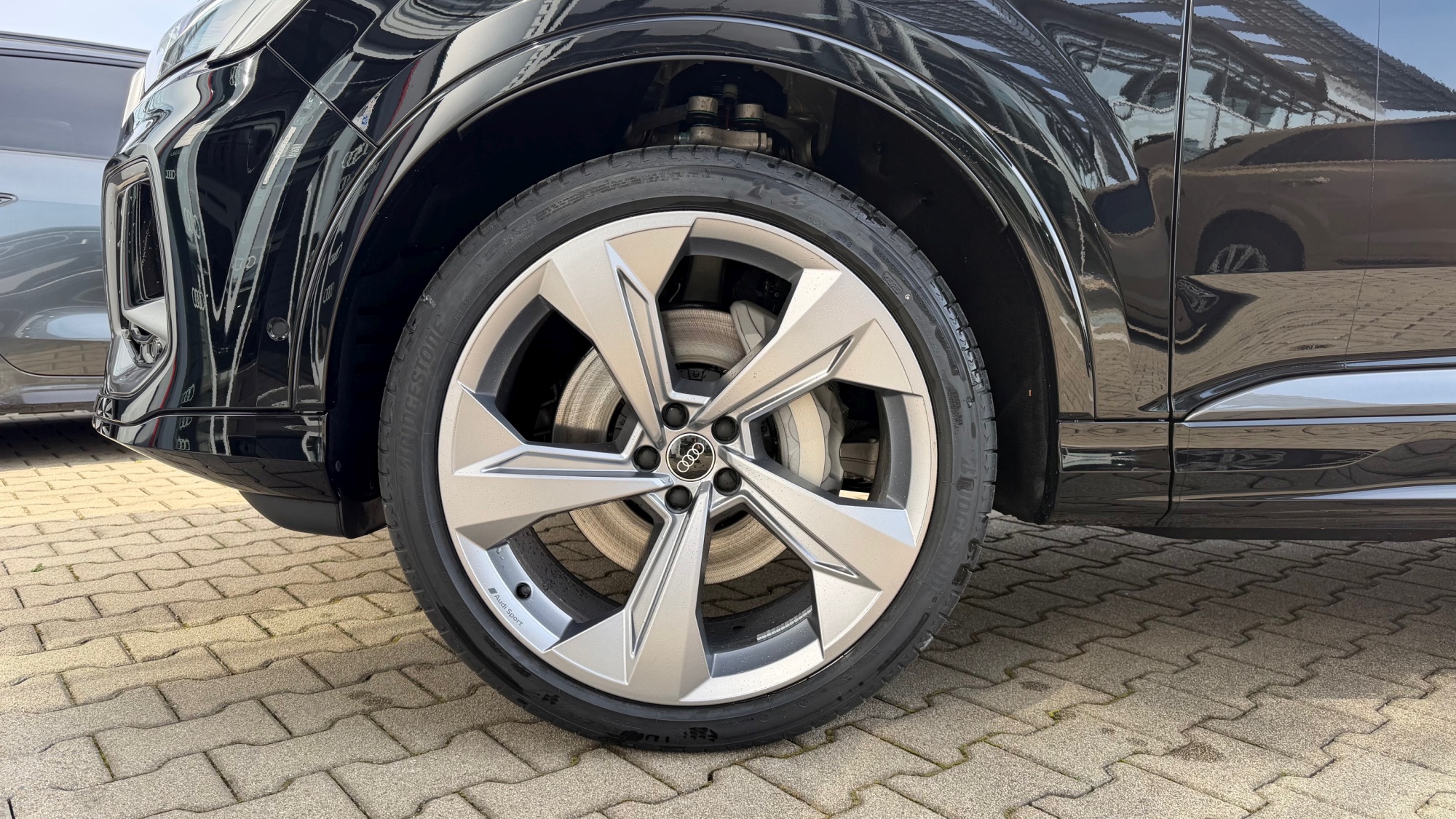 Obrázok Q7 SUV S line TFSI quattro 250kW