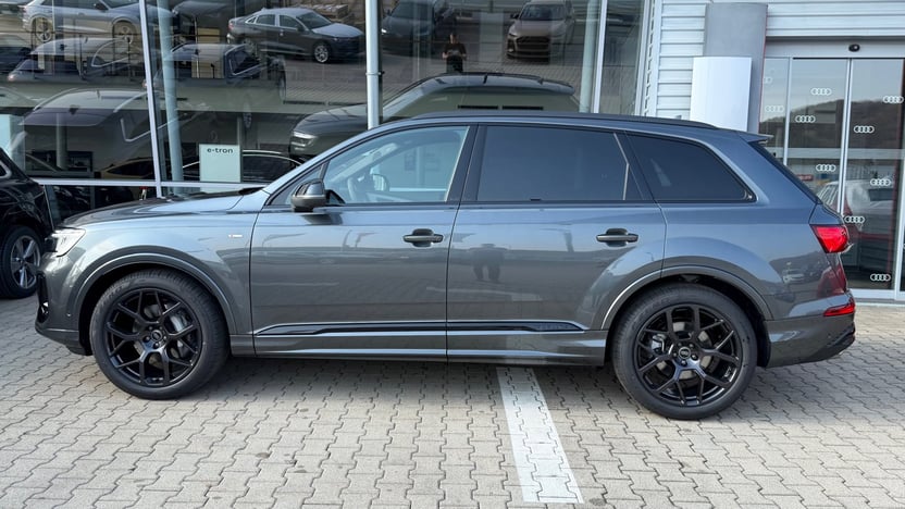 Obrázok Q7 SUV S line TDI quattro 210kW