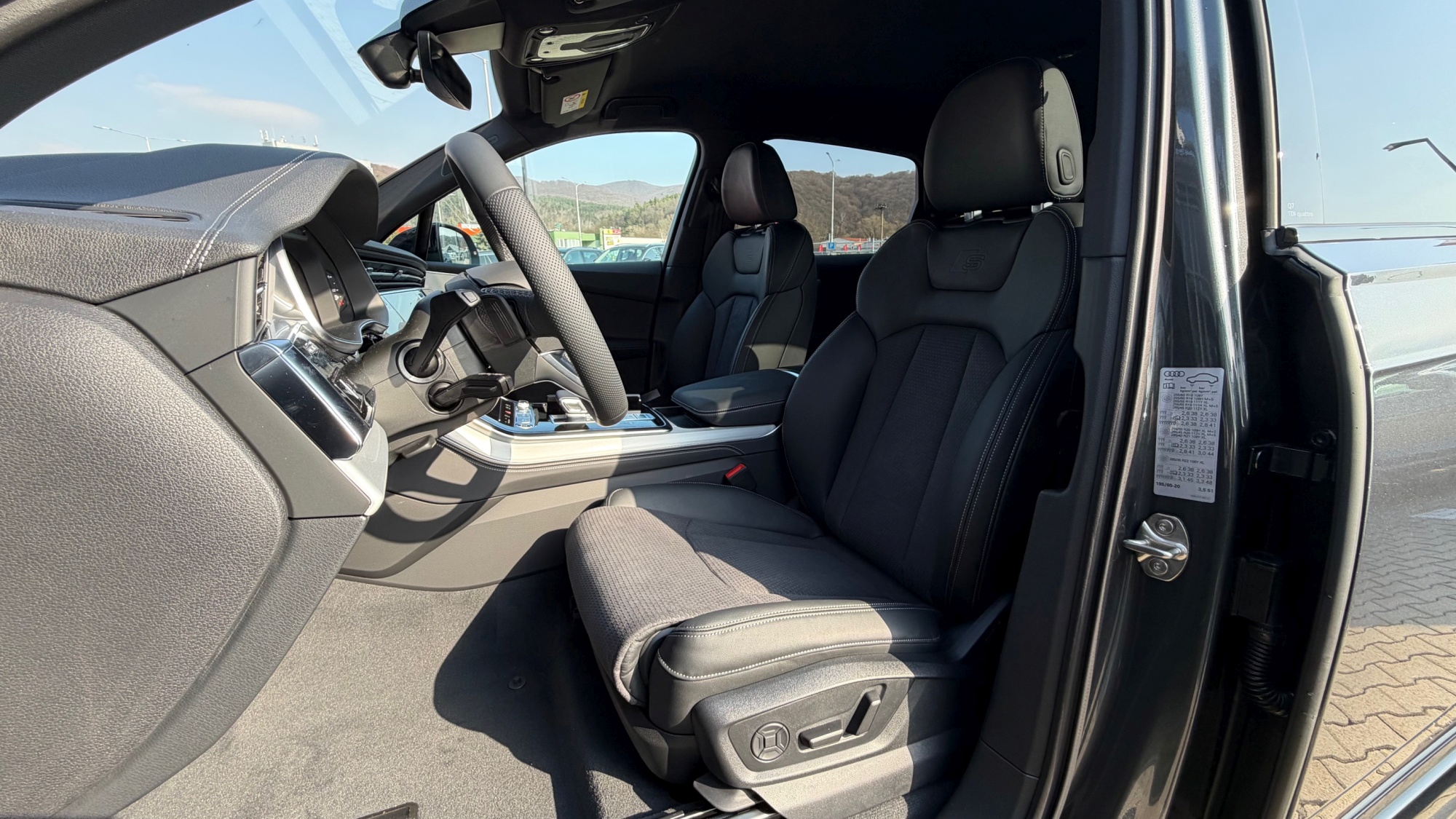 Obrázok Q7 SUV S line TDI quattro 210kW