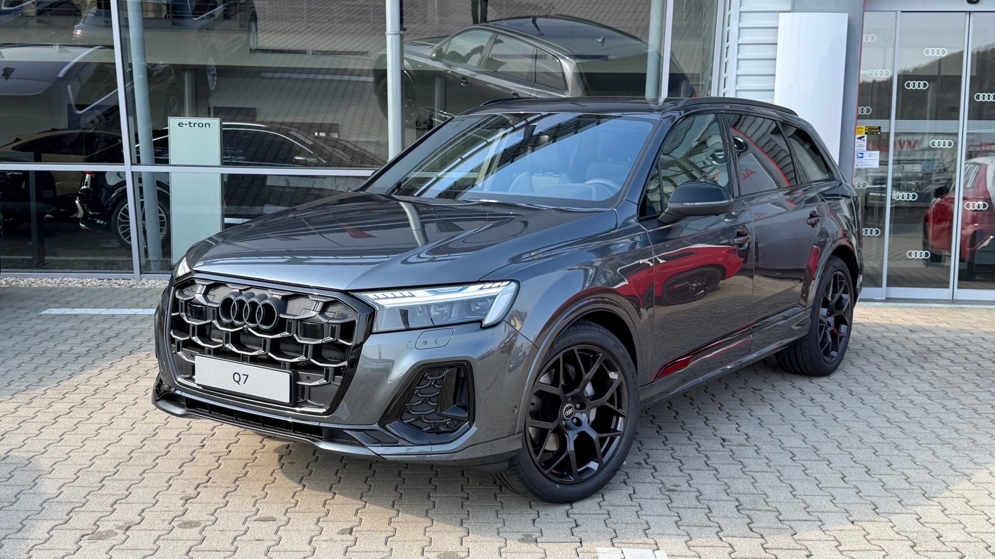 Obrázok Q7 SUV S line TDI quattro 210kW