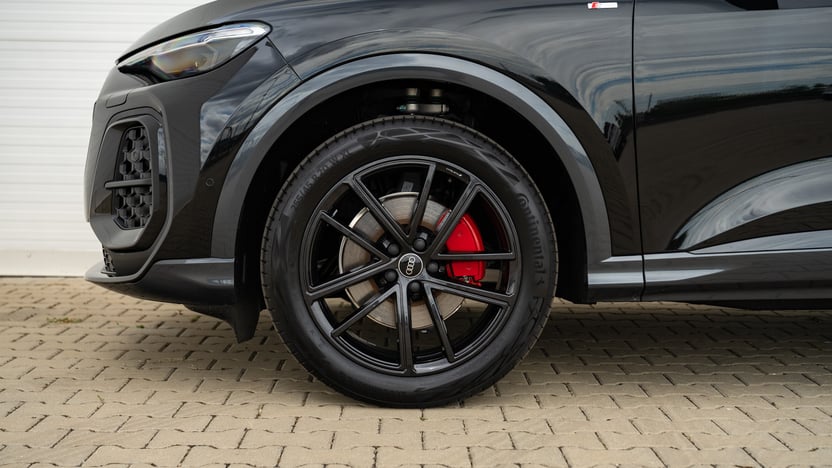 Obrázok Q5 SUV TFSI quattro 150kW STR