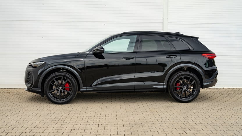 Obrázok Q5 SUV TFSI quattro 150kW STR
