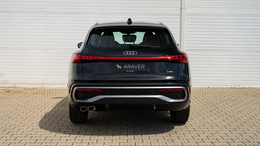 Obrázok Q5 SUV TDI quattro 150kW STR