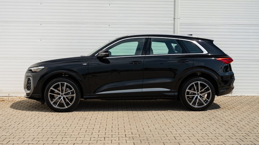 Obrázok Q5 SUV TDI quattro 150kW STR