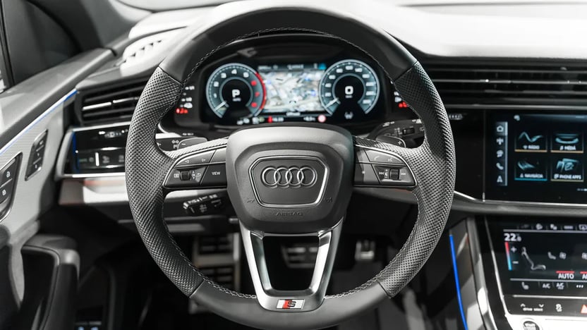 Obrázok Q8 SUV TFSIe quattro 360kW