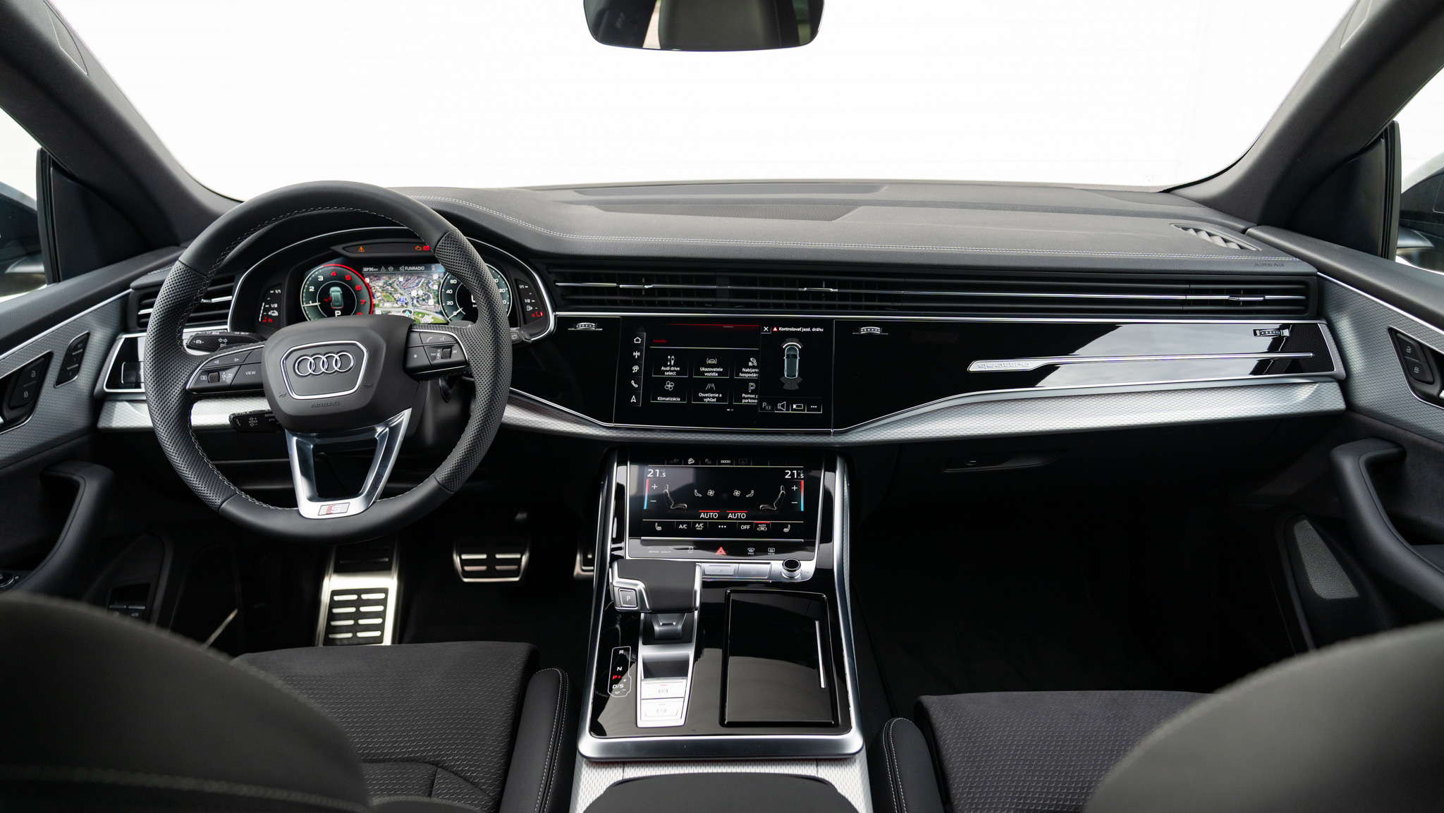 Obrázok Q8 SUV TFSIe quattro 360kW
