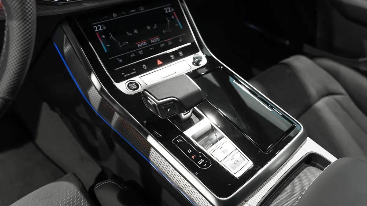 Obrázok Q8 SUV TFSIe quattro 360kW