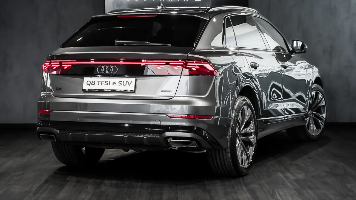 Obrázok Q8 SUV TFSIe quattro 360kW