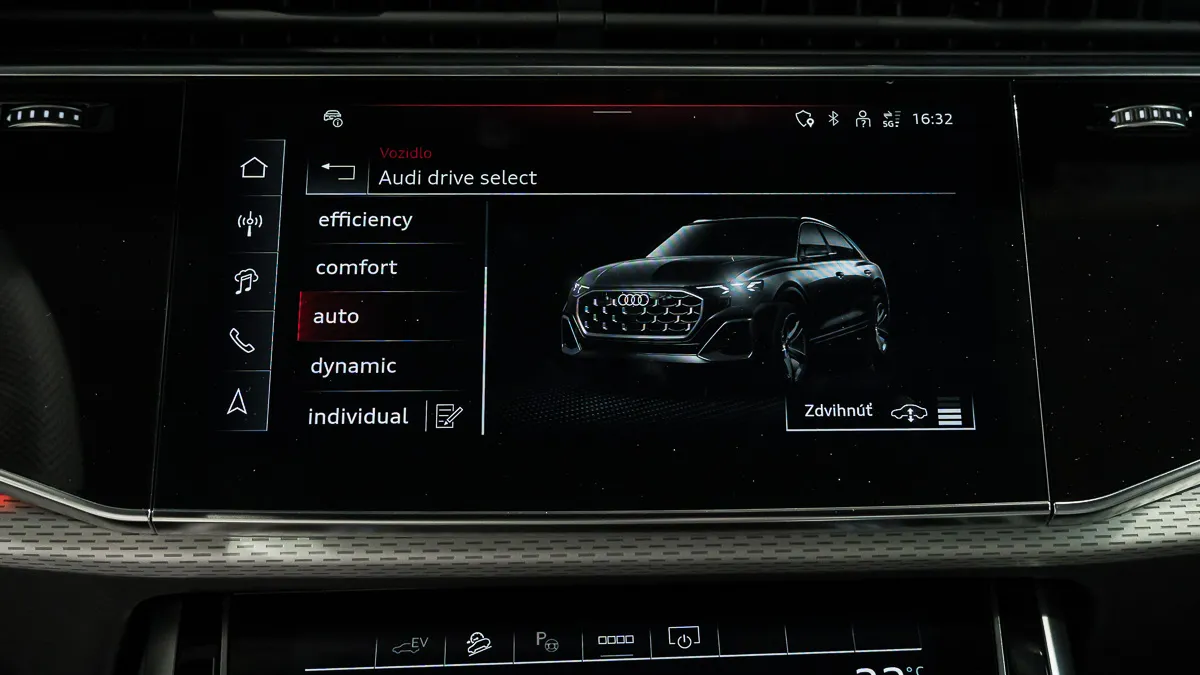 Obrázok Q8 SUV TFSIe quattro 360kW