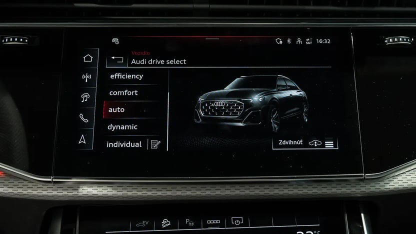 Obrázok Q8 SUV TFSIe quattro 360kW