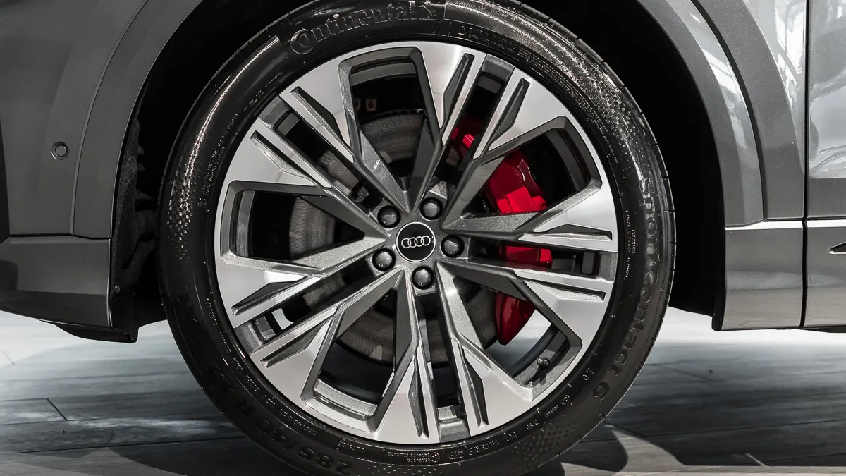 Obrázok Q8 SUV TFSIe quattro 360kW