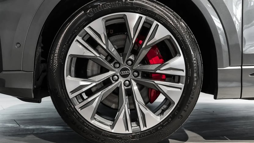 Obrázok Q8 SUV TFSIe quattro 360kW