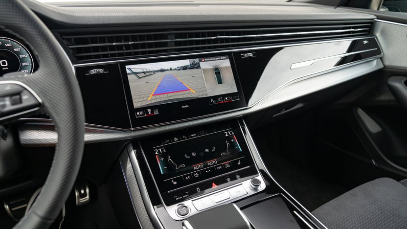 Obrázok Q8 SUV TFSIe quattro 360kW