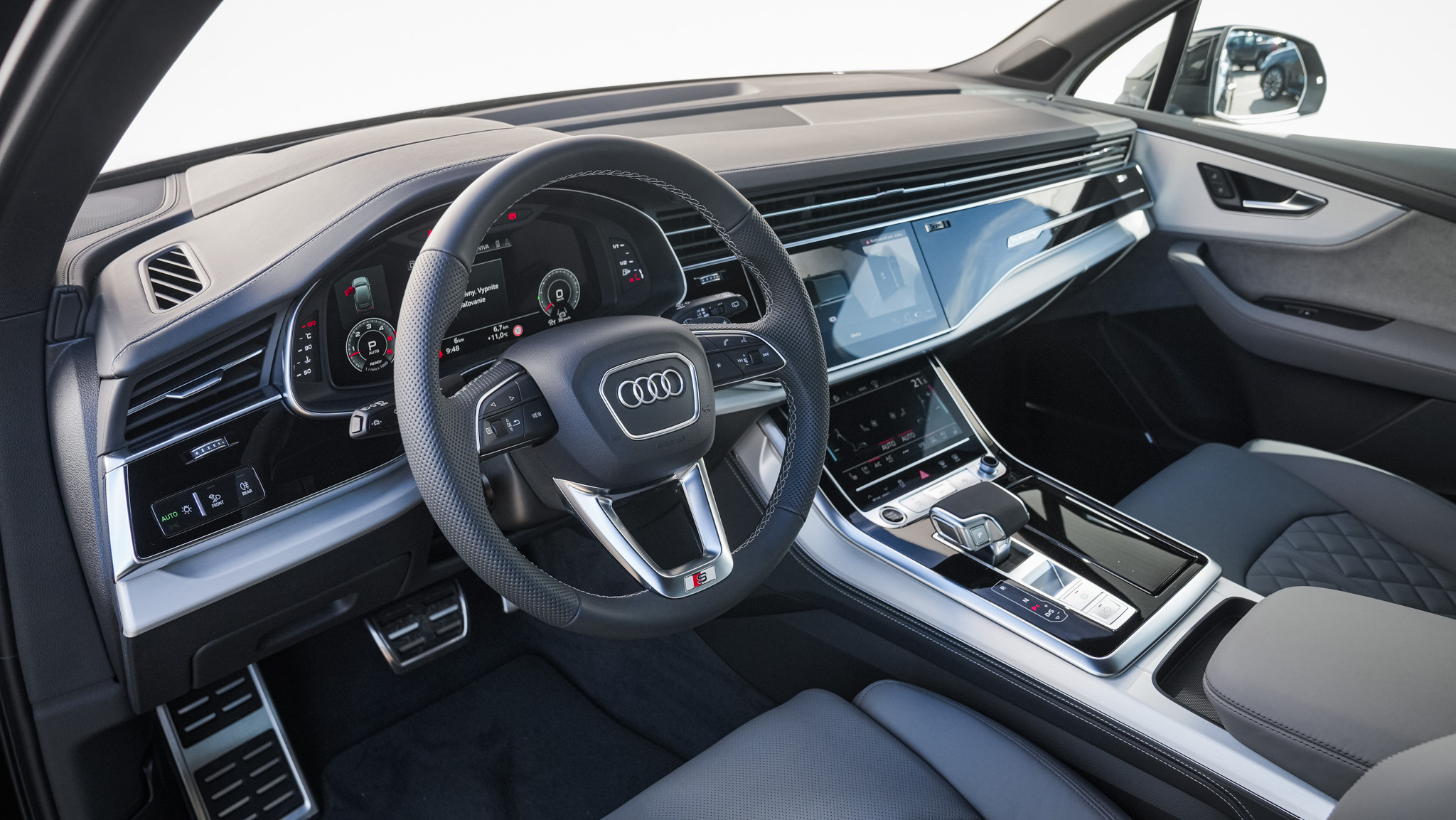 Obrázok Q7 SUV S line TDI quattro 210kW