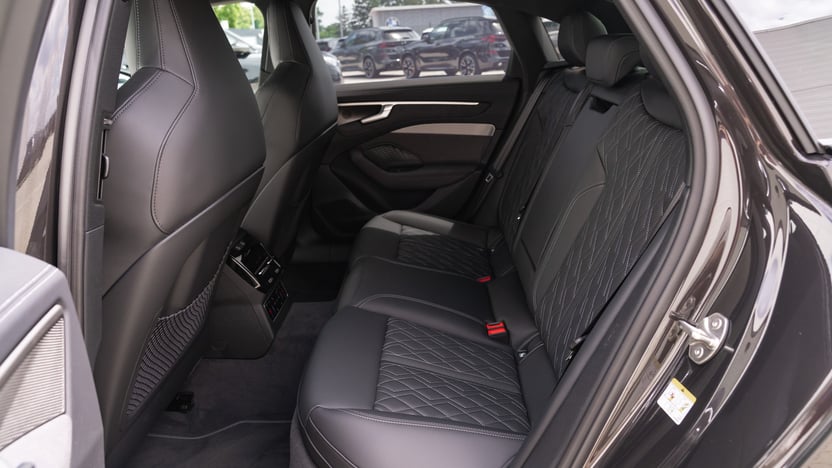 Obrázok A6 Limuzína TDI quattro 220kW STR