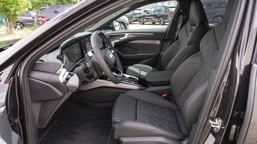 Obrázok A6 Limuzína TDI quattro 220kW STR
