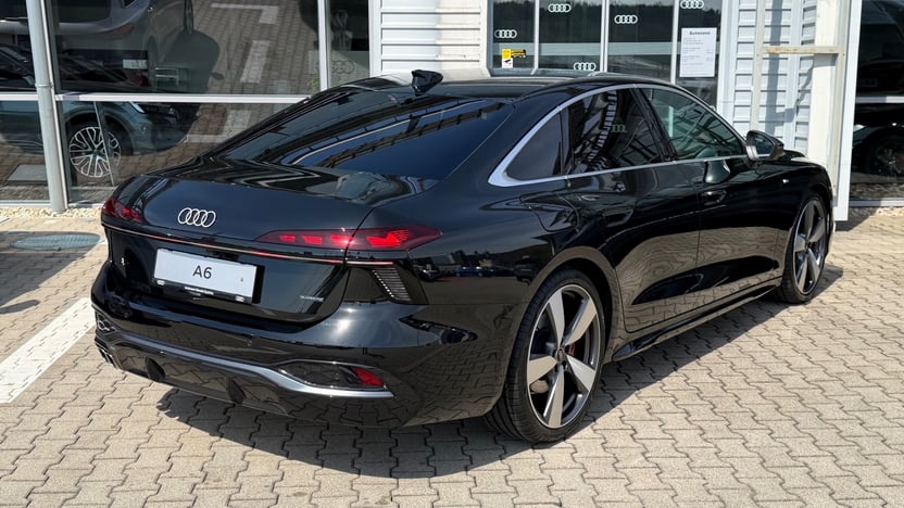 Obrázok A6 Limuzína TDI quattro 220kW STR