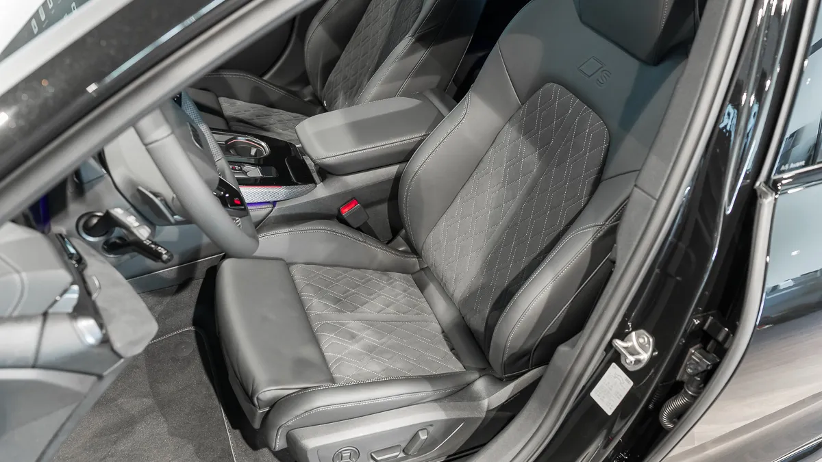 Obrázok A6 Avant TDI quattro 220kW STR