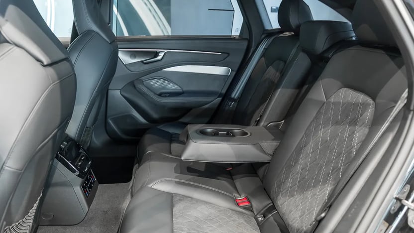 Obrázok A6 Avant TDI quattro 220kW STR