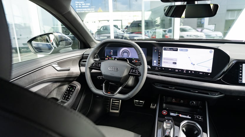 Obrázok A6 Avant e-hybrid quattro 220kW STR