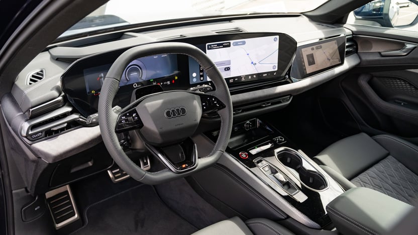 Obrázok A6 Avant e-hybrid quattro 220kW STR