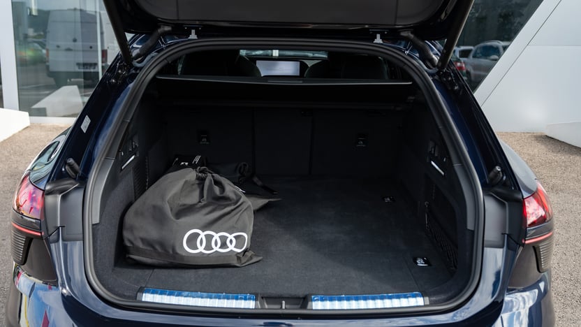 Obrázok A6 Avant e-hybrid quattro 220kW STR