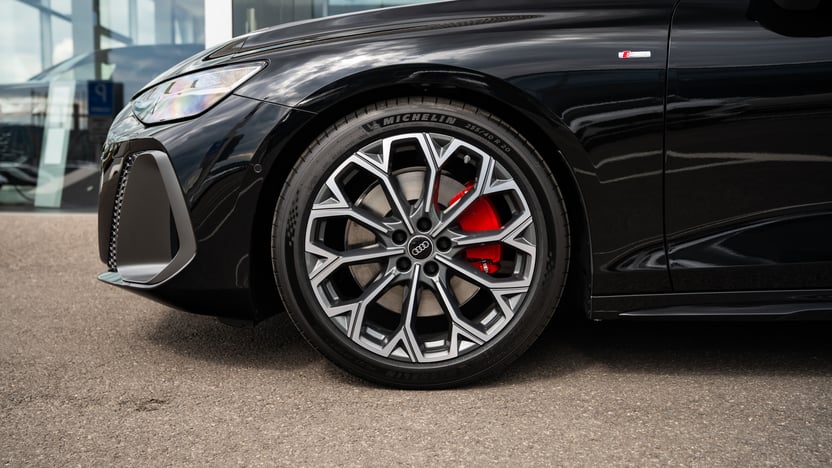 Obrázok A6 Limuzína TDI quattro 220kW STR