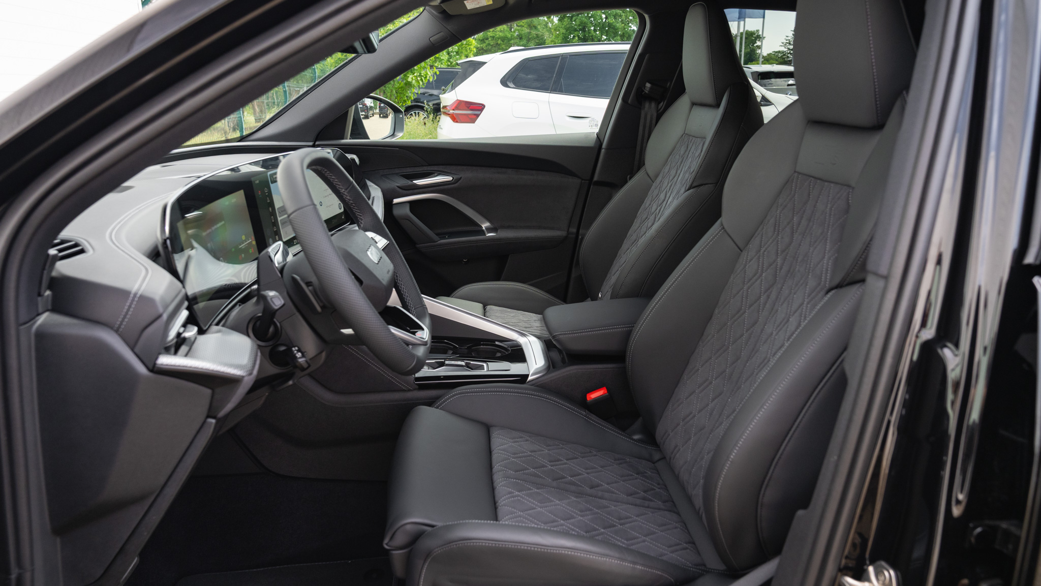 Obrázok Q5 SUV TDI quattro 150kW STR