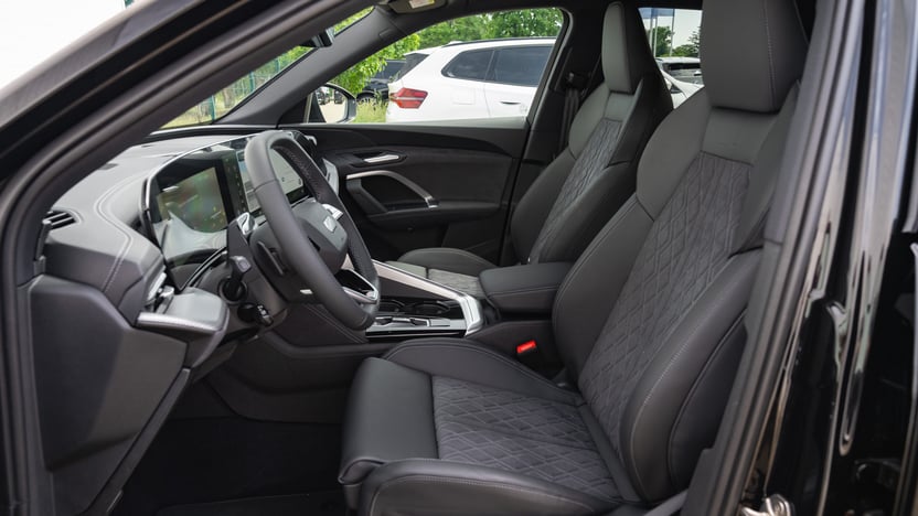 Obrázok Q5 SUV TDI quattro 150kW STR
