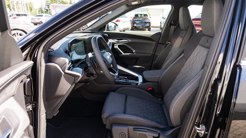 Obrázok Q5 SUV TDI quattro 150kW STR