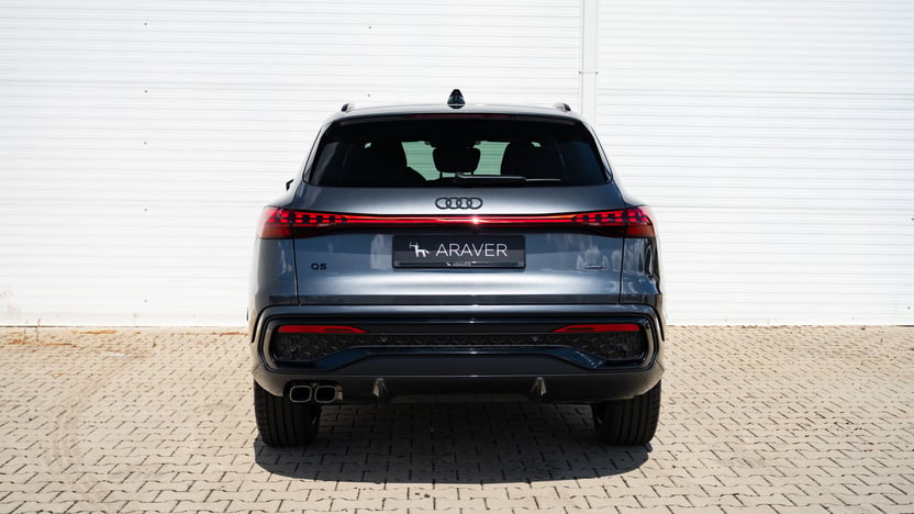 Obrázok Q5 SUV TDI quattro 150kW STR