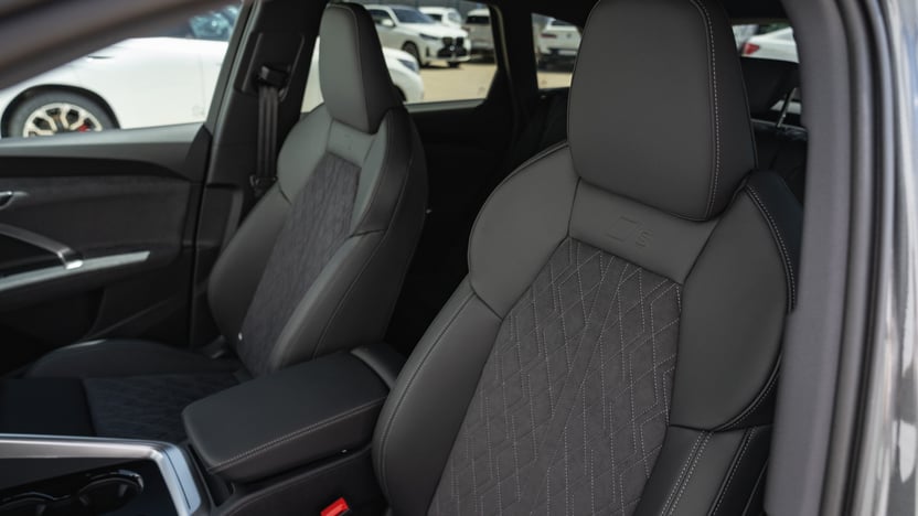 Obrázok Q5 SUV TDI quattro 150kW STR