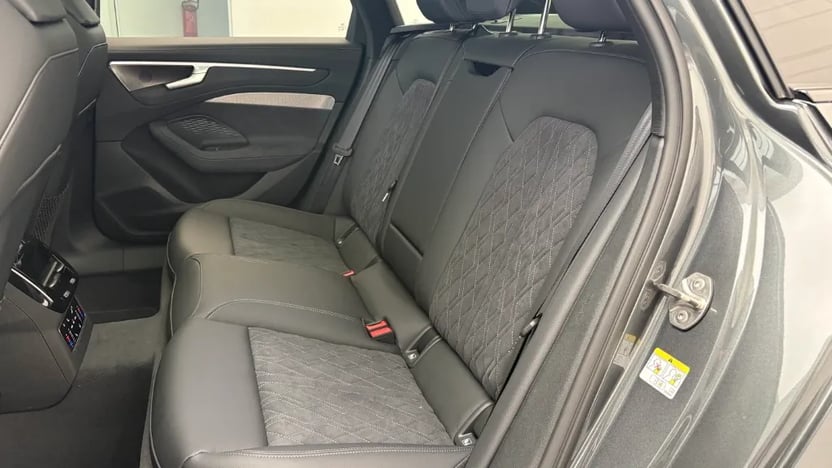 Obrázok A6 Limuzína TDI quattro 220kW STR