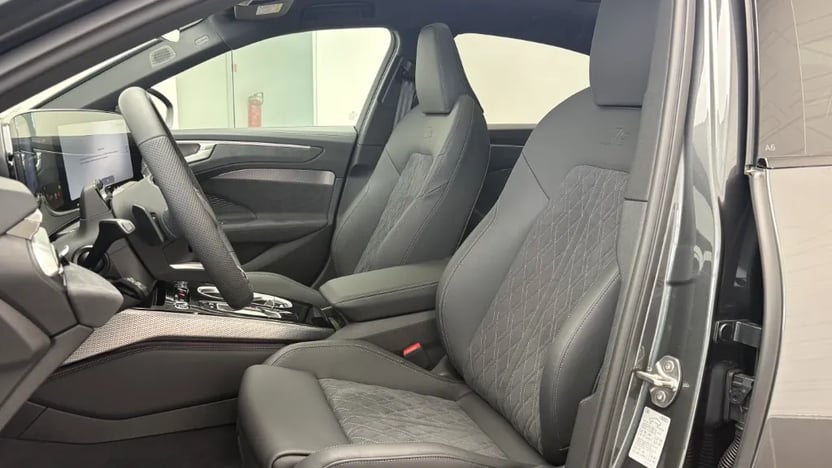 Obrázok A6 Limuzína TDI quattro 220kW STR