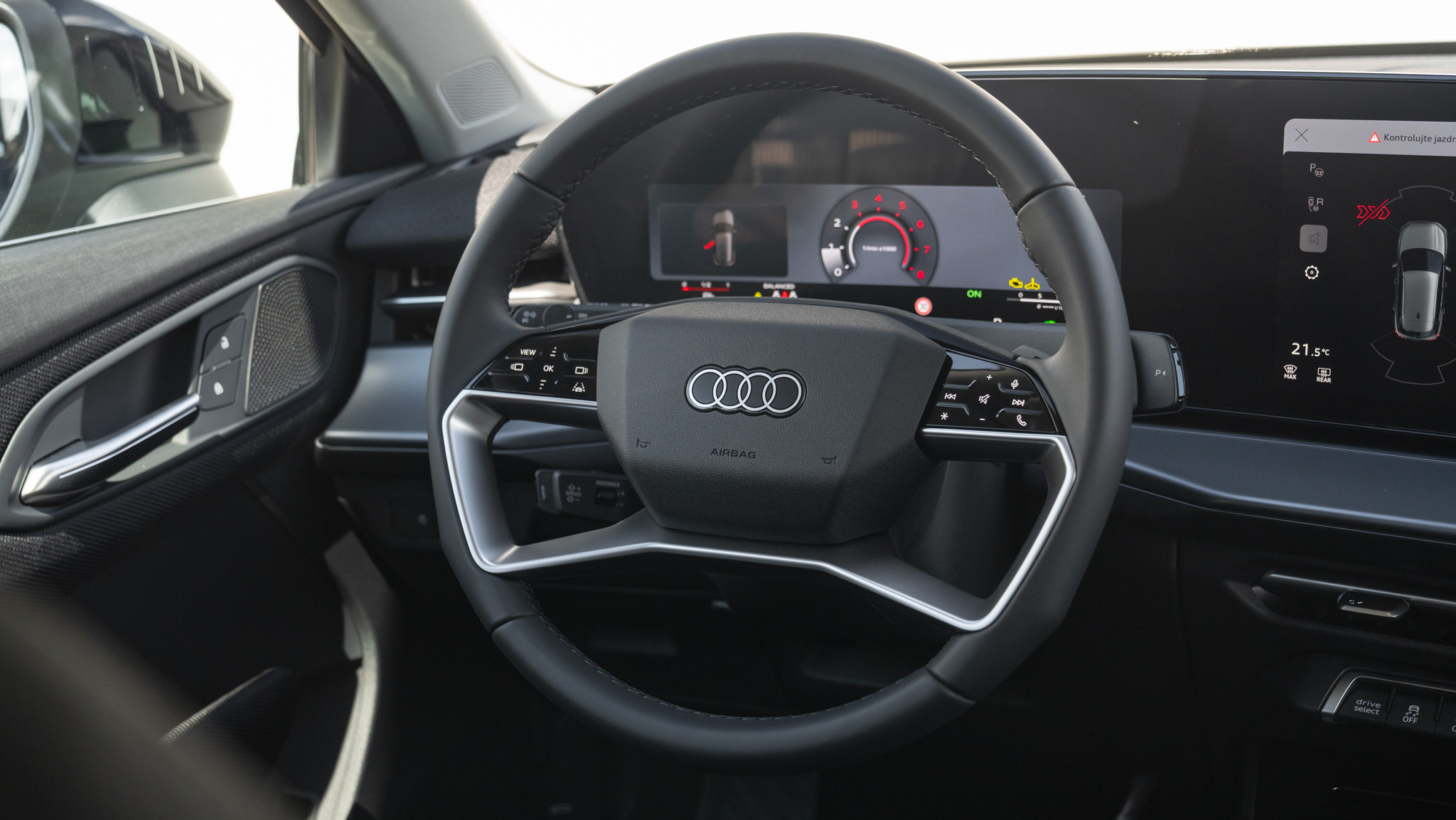 Obrázok Q3 SUV TFSI 110kW